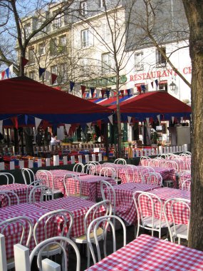 Cafe Place du Tertre, Montmartre clipart