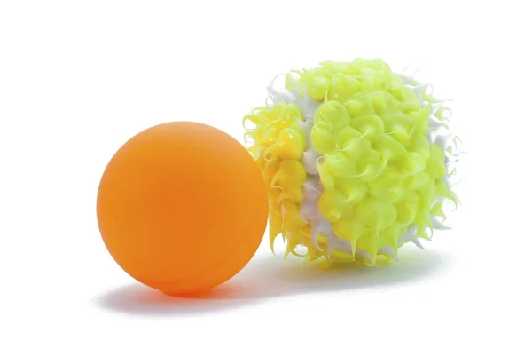 Pingpong e bolas de tênis — Fotografia de Stock