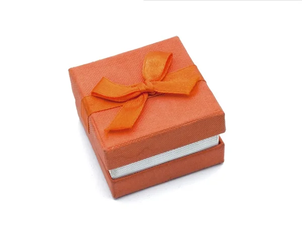 オレンジ色のギフト用の箱 — ストック写真