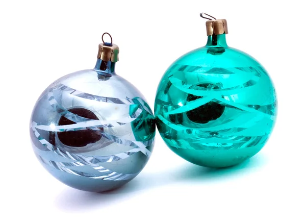 Два різдвяних ялинкових прикраси кулі — стокове фото