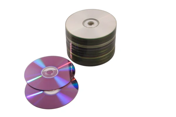 Ομάδα του Dvd/Cd δίσκους που απομονώνονται σε λευκό φόντο — Φωτογραφία Αρχείου