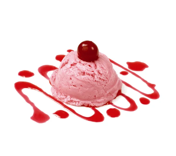 Strawberry ijs. geïsoleerd. — Stockfoto
