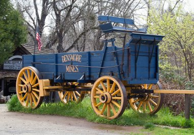 Old wagon clipart