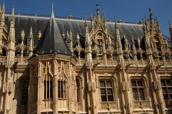 France, gothic courthouse of Rouen in Normandy — Stock Photo, Image