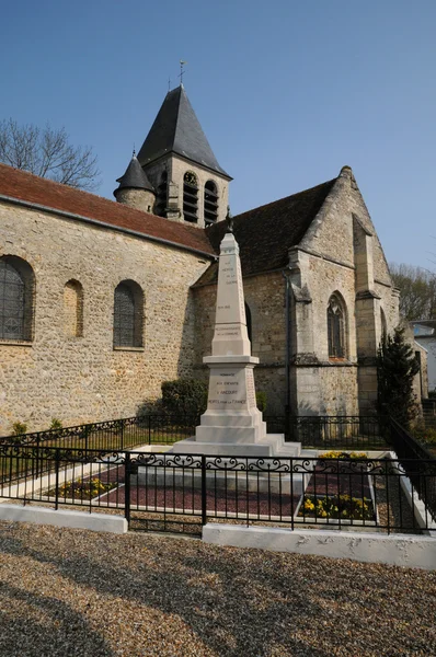 Francia, la iglesia de Aincourt en Val d Oise —  Fotos de Stock