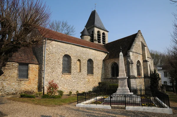 法国，教会在 val d aincourt 的瓦兹省 — 图库照片