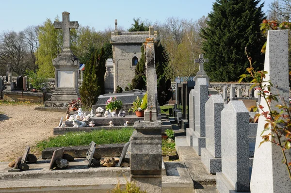 França, o cemitério de Boisemont em Val d Oise — Fotografia de Stock