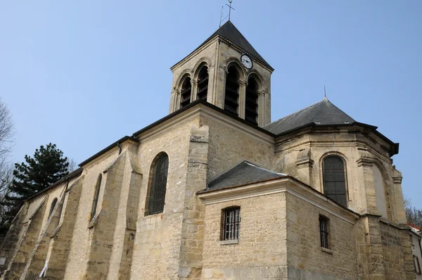 Francia, la iglesia de Oinville sur Montcient — Foto de Stock