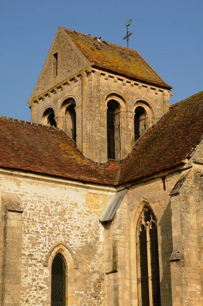 Ile de france, die alte Kirche von seraincourt — Stockfoto