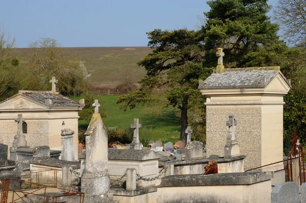 Kyrkogården av Condecourt i Val d? Oise — Stockfoto