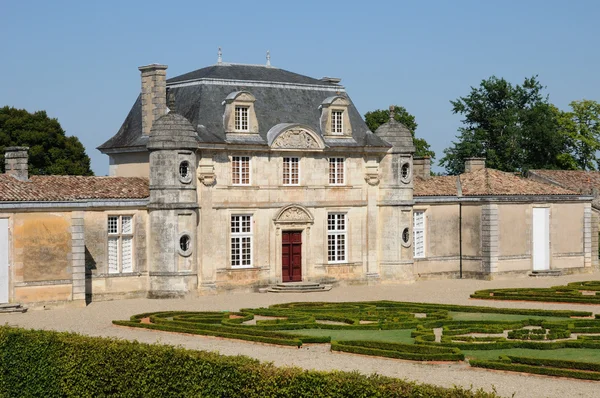 Frankrike, klassisk slottet av malle i gironde — Stockfoto