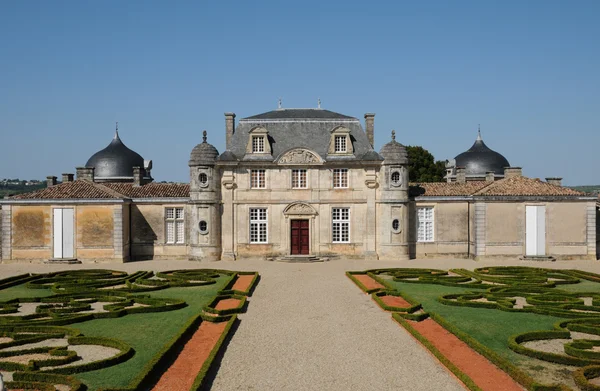 França, o castelo clássico de Malle em Gironde — Fotografia de Stock