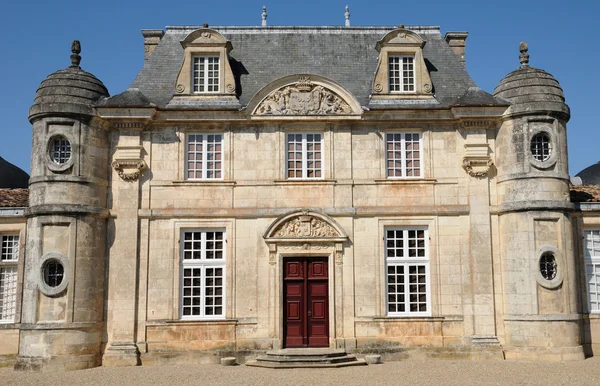 Frankrike, klassisk slottet av malle i gironde — Stockfoto