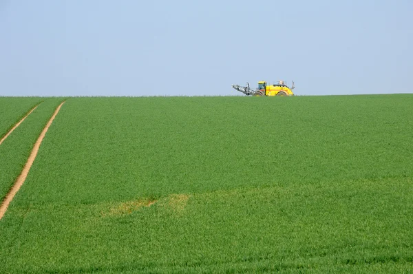 Sprayer in field in Val d Oise — Stock Photo, Image