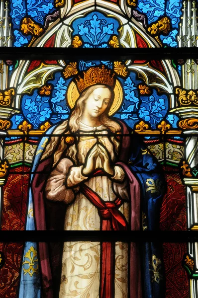 Janela de vidro manchado de Vigny igreja — Fotografia de Stock