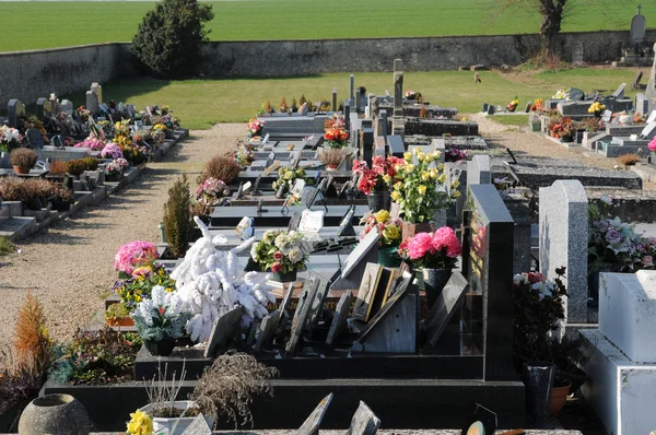 Il cimitero di Sagy in Val d'Oise — Foto Stock