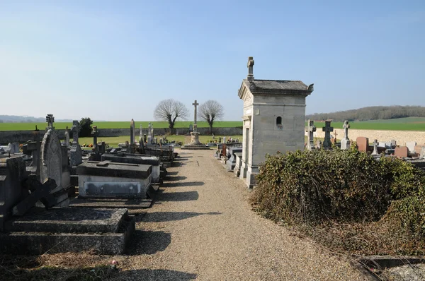 Na cmentarzu sagy w val d oise — Zdjęcie stockowe