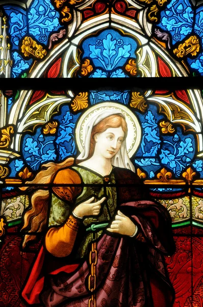 Fereastra vitraliilor bisericii Vigny — Fotografie, imagine de stoc