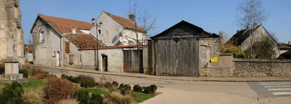 발 d Oise에에서 Longuesse의 마을 — 스톡 사진