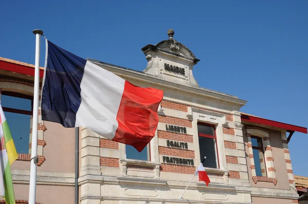 Frankrike, stadshuset av le teich i gironde — Stockfoto