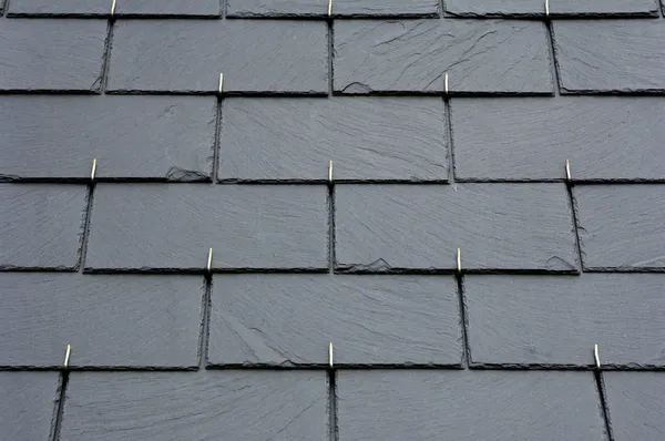 Fechar de cadarços em um telhado — Fotografia de Stock