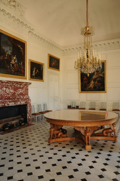 凡尔赛宫，le 大特里亚侬在饭厅 — 图库照片