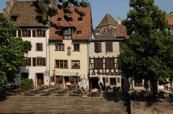 Gammalt hus i stadsdelen La Petite Frankrike i Strasbourg — Stockfoto