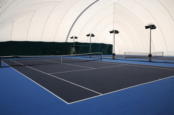 Κλειστό γήπεδο τένις Φωτογραφία Αρχείου