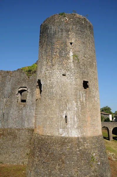 stock image Castle of Villandraut in Gironde