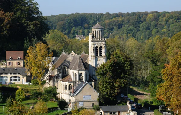 Frankrijk, de kleine stad van pierrefonds in Picardië — Stockfoto