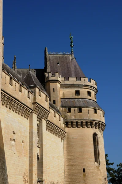 Francja, zamek pierrefonds w Pikardii — Zdjęcie stockowe