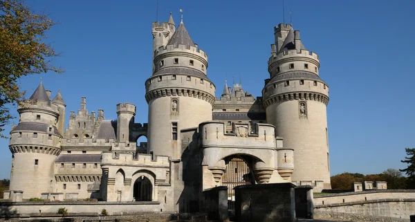 Francia, castillo de Pierrefonds en Picardie —  Fotos de Stock
