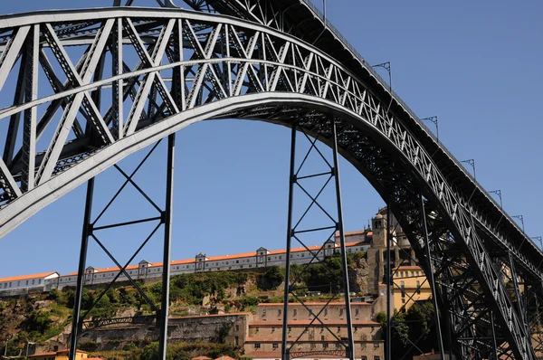 Ιστορική γέφυρα της πόλης του Πόρτο, στην Πορτογαλία — Φωτογραφία Αρχείου