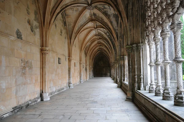 在葡萄牙的里斯本修道院的文艺复兴时期的回廊 — 图库照片