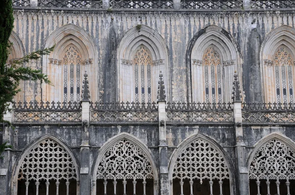 ポルトガルでバターリャ修道院の回廊のルネサンス — ストック写真