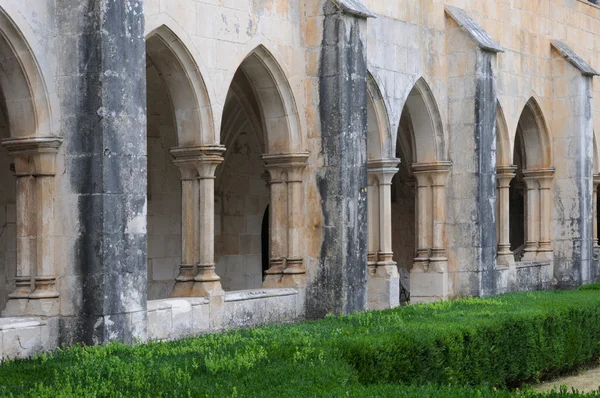 在葡萄牙的里斯本修道院的文艺复兴时期的回廊 — 图库照片