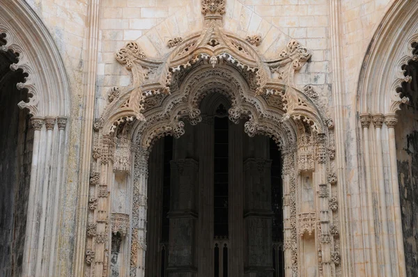 在葡萄牙里斯本修道院的内部 — 图库照片