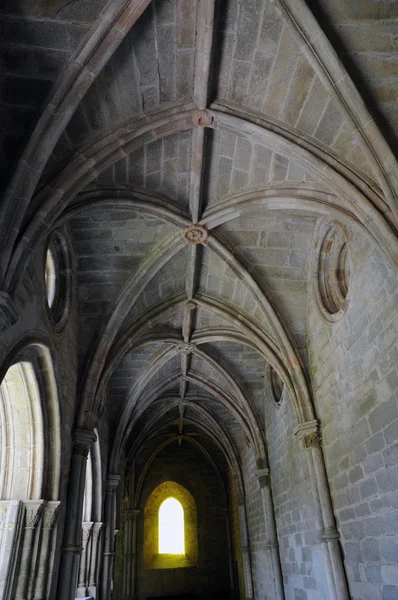 Catedral de Evora en Portugalel claustro de la catedral de Evora en — Foto de Stock