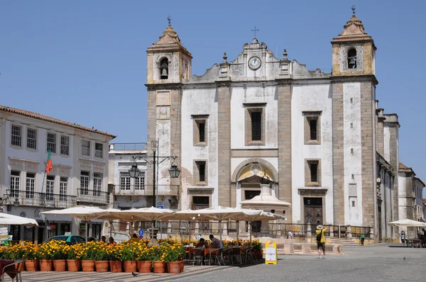 The historical square of Do Giraldo in Evora — Stock Photo, Image