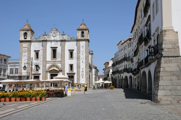 La histórica plaza de Do Giraldo en Evora —  Fotos de Stock