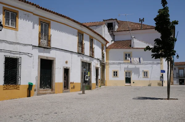 Hus i staden av evora i portugal — Stockfoto
