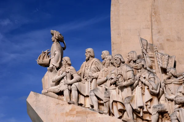 ポルトガル、リスボンでの発見の記念碑の年齢 — ストック写真