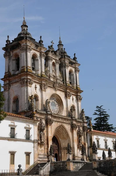 The façade of Alcobaca monastery in Portugal — Zdjęcie stockowe