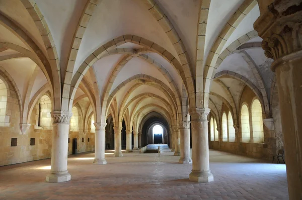 El dormitorio del monasterio de Alcobaca en Portugal — Foto de Stock