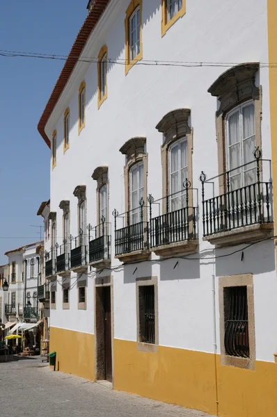 Дом в городе Эвора в Португалии — стоковое фото