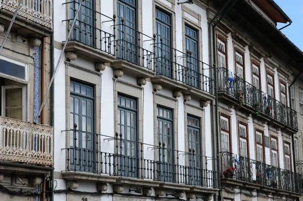 Dom w mieście Guimarães w Portugalii — Zdjęcie stockowe