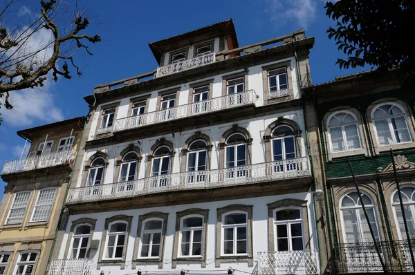 ポルトガルのギマランイス市の住宅 — ストック写真