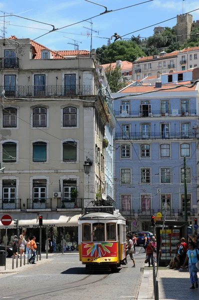 Portugal, trem tua turis di Lisbon — Stok Foto