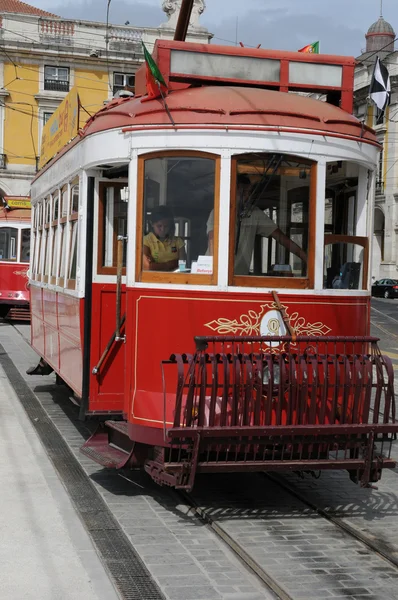 Portogallo, il vecchio tram turistico di Lisbona — Foto Stock
