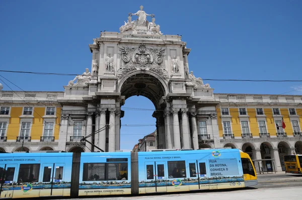 Portugal, el antiguo tranvía turístico de Lisboa — Foto de Stock